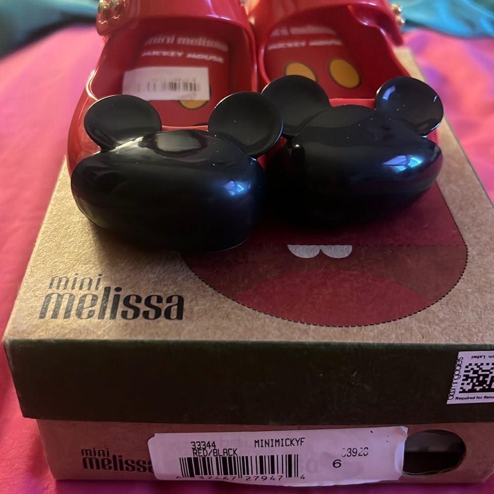 Girls mini melissa mickey mouse shoes size 6